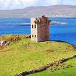 Chalet Lake Lodging 1 Mile From Dungloe Max 2Adult 1Child Dungloe