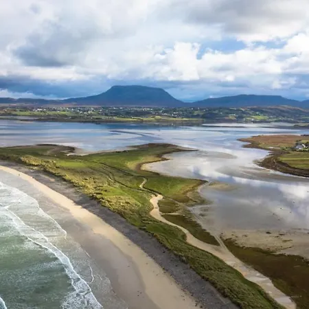 1 Mile From Dungloe, 2bdrm Max3 Adults *