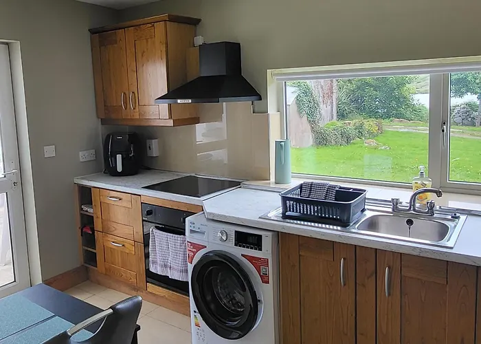 1 Mile From Dungloe, 2bdrm Max3 Adults *